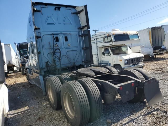 2014 Freightliner Cascadia 125