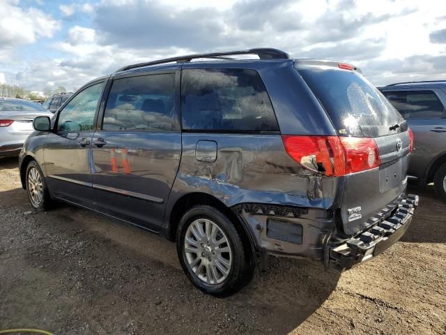 2009 Toyota Sienna XLE