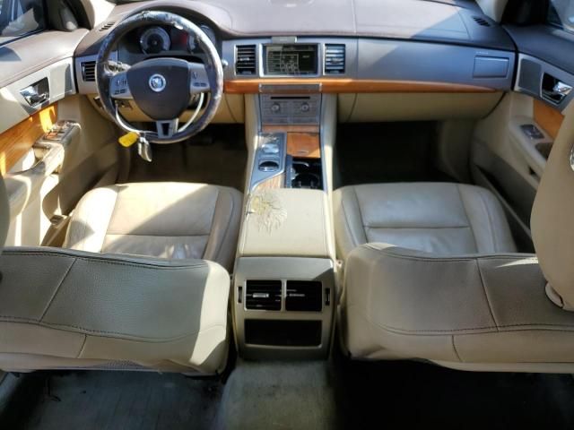 2010 Jaguar XF Luxury