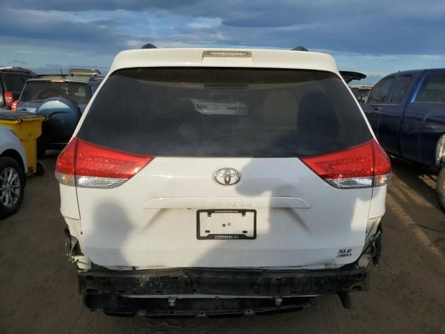 2014 Toyota Sienna XLE