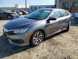 Carros salvage sin ofertas aún a la venta en subasta: 2018 Honda Civic EX