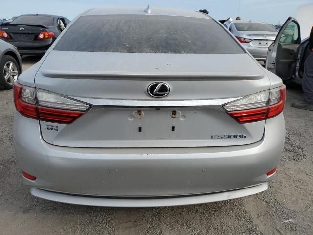 2016 Lexus ES 300H