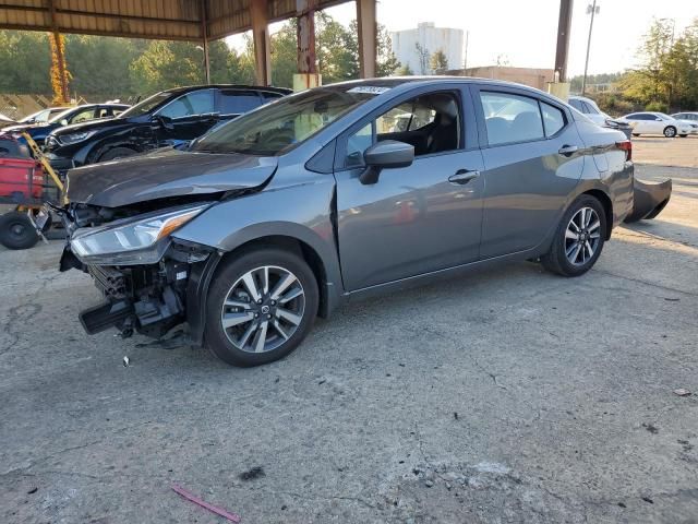 2022 Nissan Versa SV