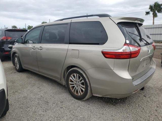 2015 Toyota Sienna XLE