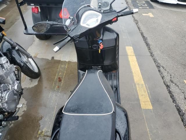 2017 Vespa GTS 300 Super