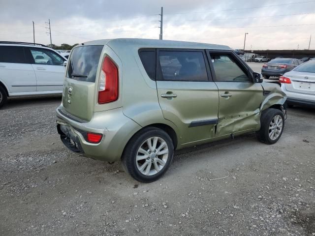 2013 KIA Soul +