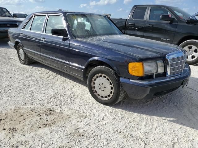 1986 Mercedes-Benz 560 SEL