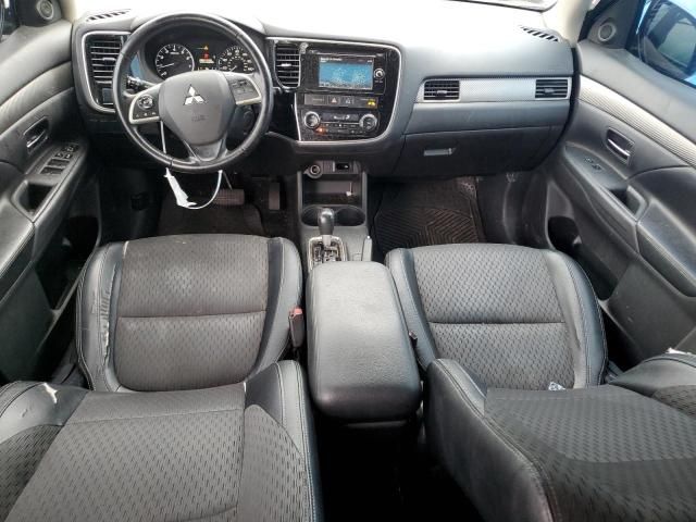 2015 Mitsubishi Outlander SE