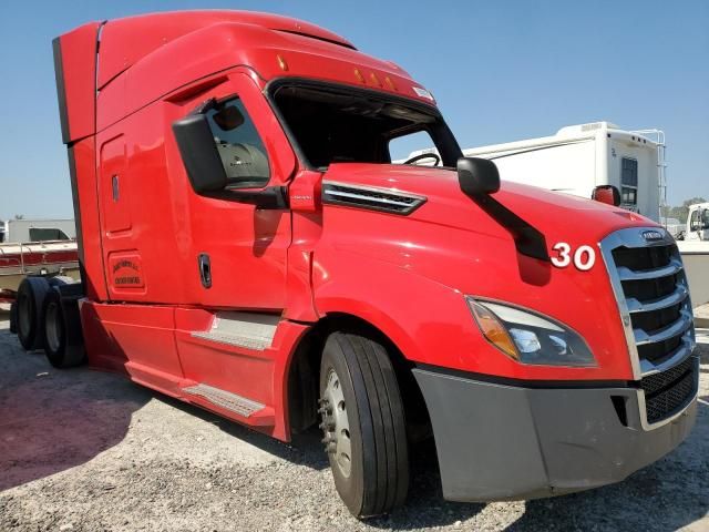 2021 Freightliner Cascadia 126