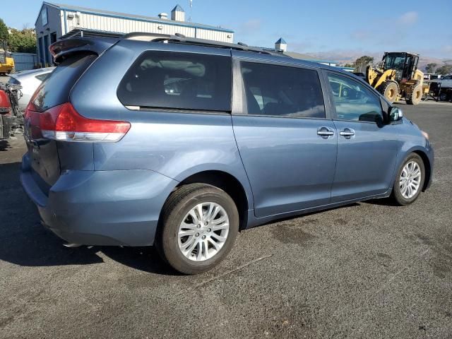 2014 Toyota Sienna XLE