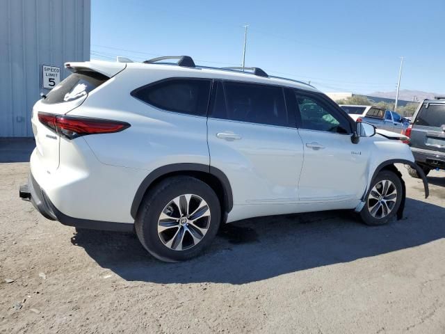 2021 Toyota Highlander Hybrid XLE