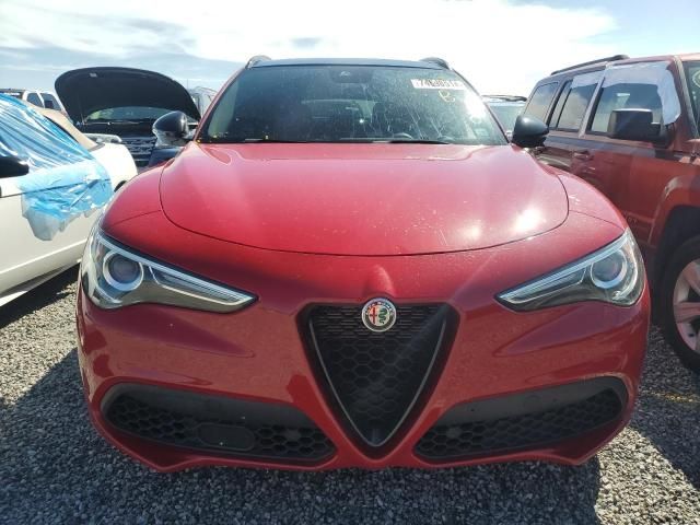 2022 Alfa Romeo Stelvio TI