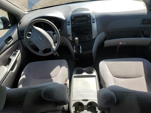 2006 Toyota Sienna CE