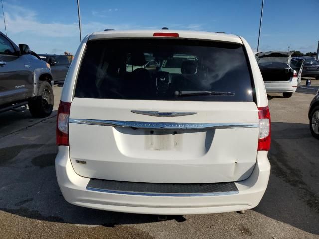 2012 Chrysler Town & Country Touring