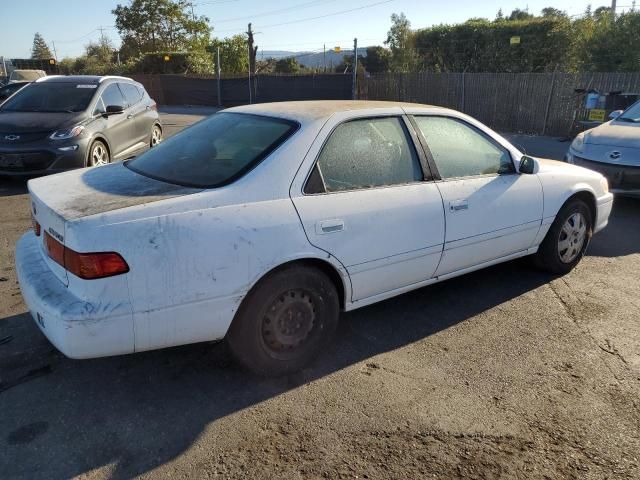 2000 Toyota Camry CE