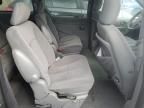 2004 Chrysler Town & Country