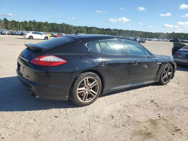 2012 Porsche Panamera 2