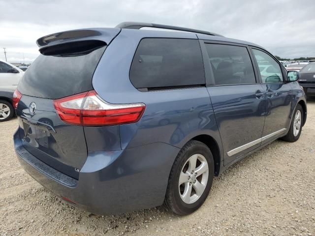 2015 Toyota Sienna LE