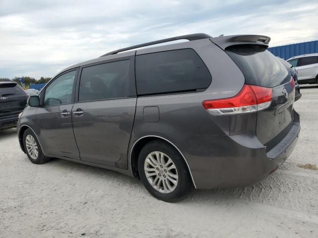 2011 Toyota Sienna XLE