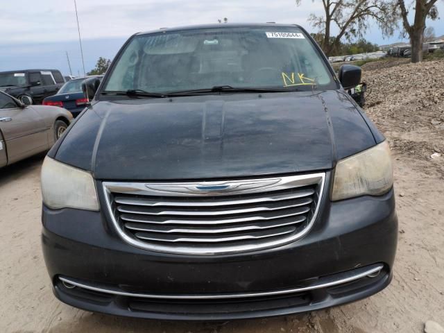 2014 Chrysler Town & Country Touring