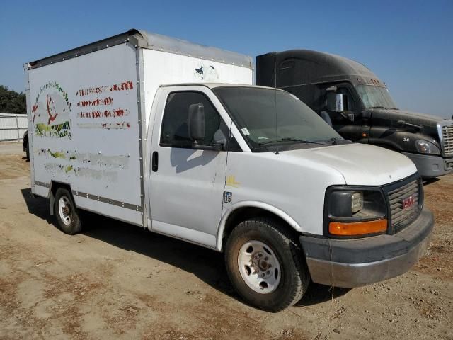 2004 GMC Savana Cutaway G3500