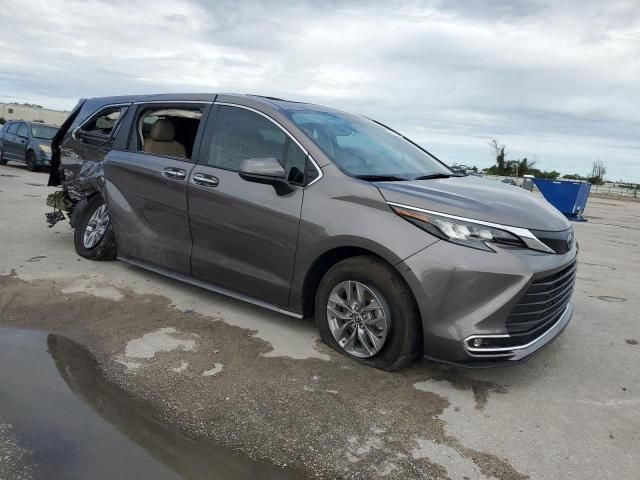 2024 Toyota Sienna XLE