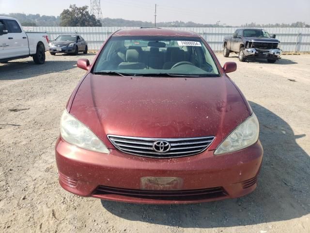 2005 Toyota Camry LE