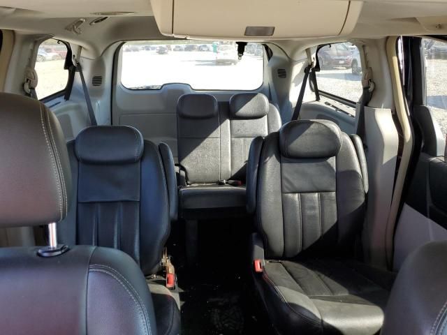 2010 Chrysler Town & Country Touring