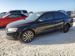 Salvage cars for sale at Arcadia, FL auction: 2011 Volkswagen Jetta SE