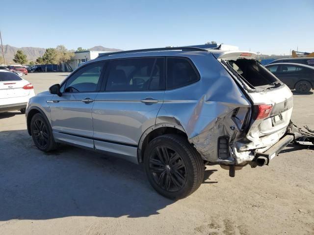 2022 Volkswagen Tiguan SE R-LINE Black