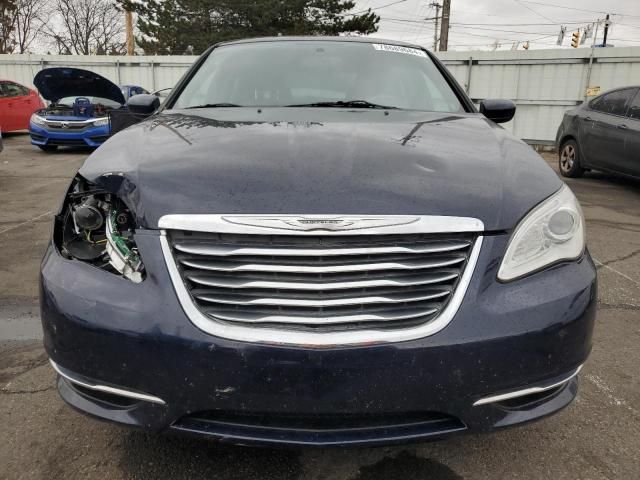 2014 Chrysler 200 Touring