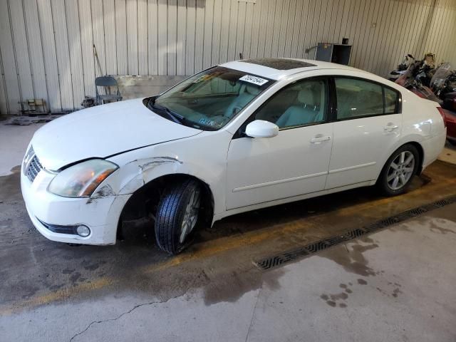 2005 Nissan Maxima SE