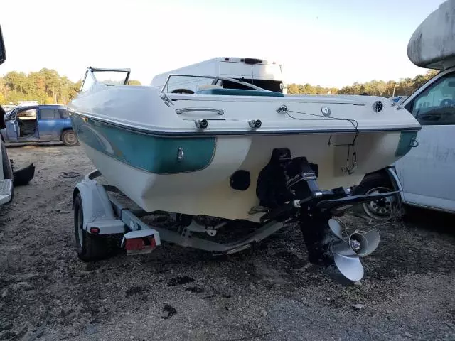 2001 Stingray Boat