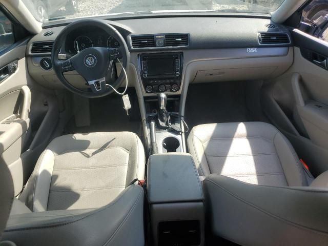 2014 Volkswagen Passat SE