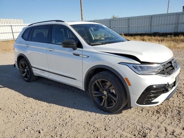 2024 Volkswagen Tiguan SE R-LINE Black