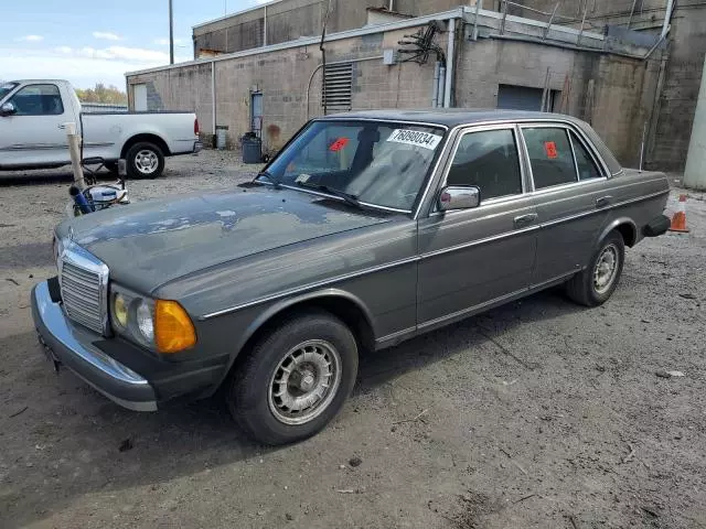 1984 Mercedes-Benz 300 DT