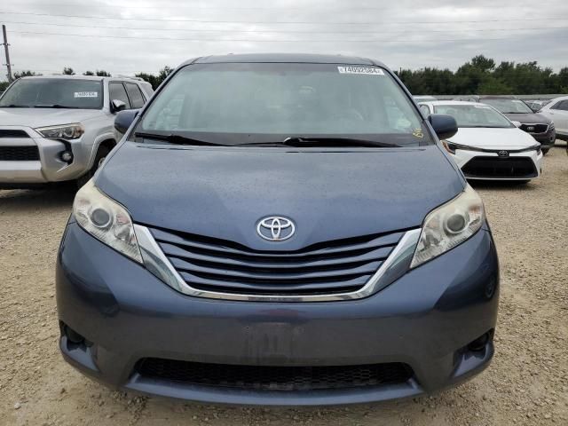 2015 Toyota Sienna LE