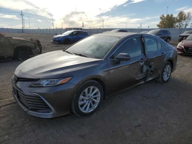 2022 Toyota Camry LE