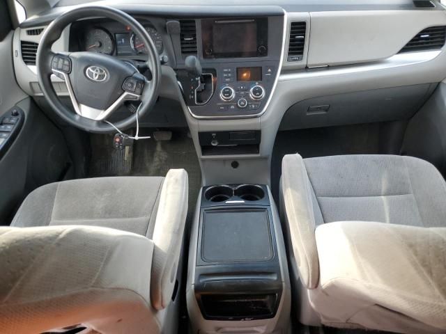 2015 Toyota Sienna LE