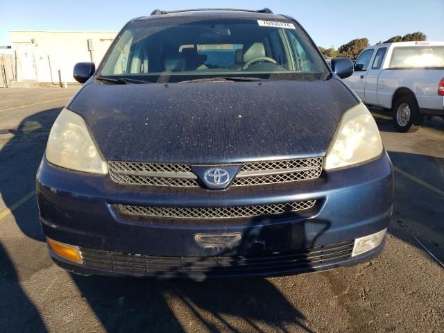 2004 Toyota Sienna XLE