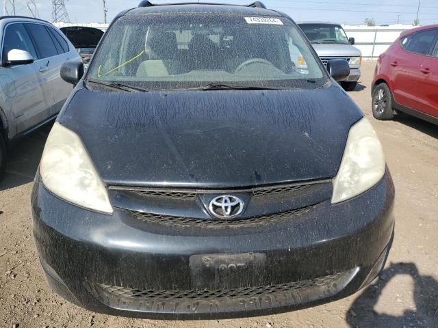 2010 Toyota Sienna CE