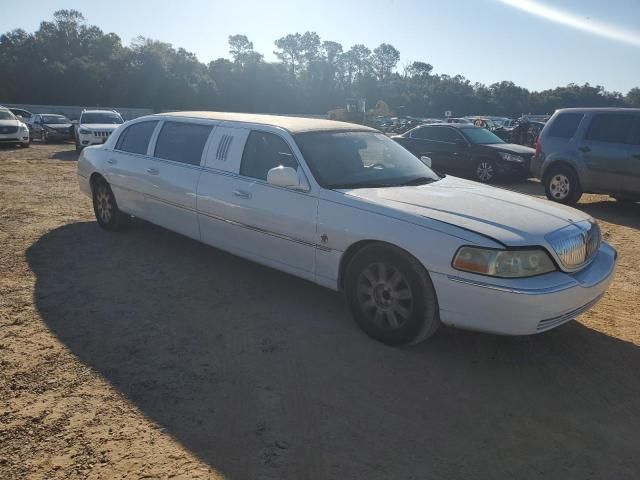 2003 Lincoln Town Car Executive