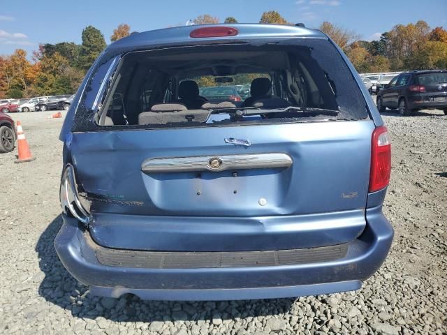 2007 Chrysler Town & Country LX