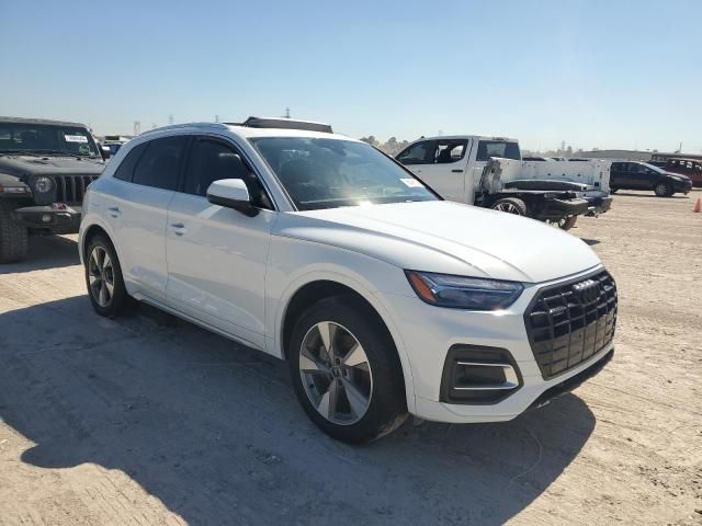 2023 Audi Q5 Premium 40