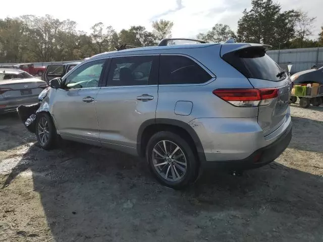 2018 Toyota Highlander SE