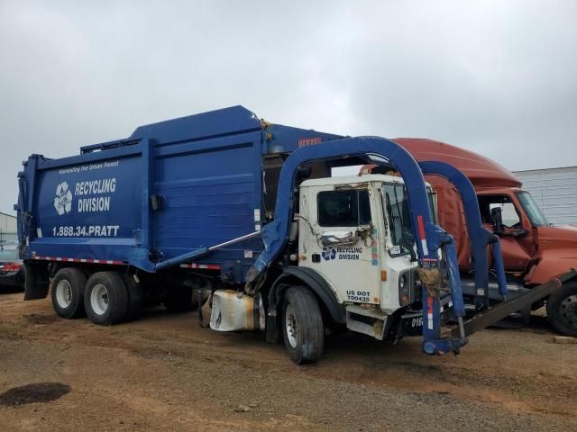 2017 Mack 600 MRU600