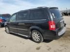 2010 Chrysler Town & Country Touring