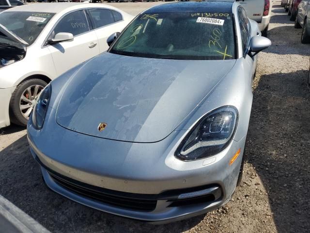 2018 Porsche Panamera 4S