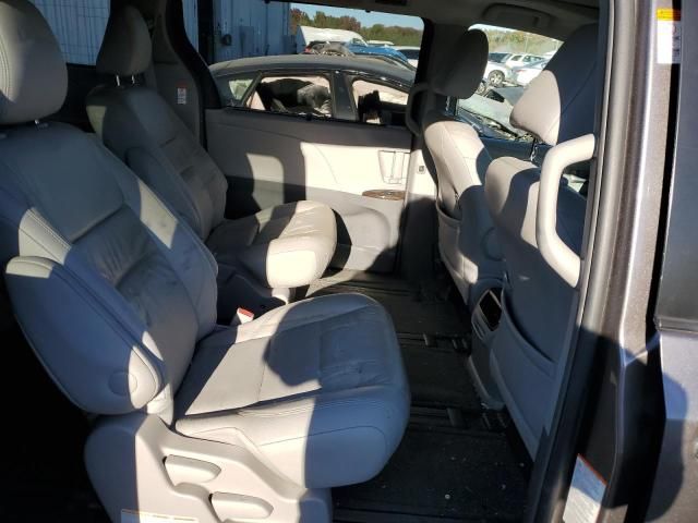 2016 Toyota Sienna XLE