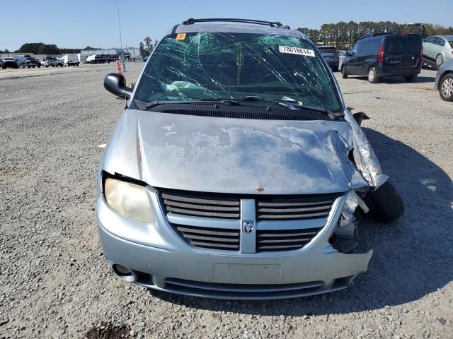 2005 Dodge Grand Caravan SXT